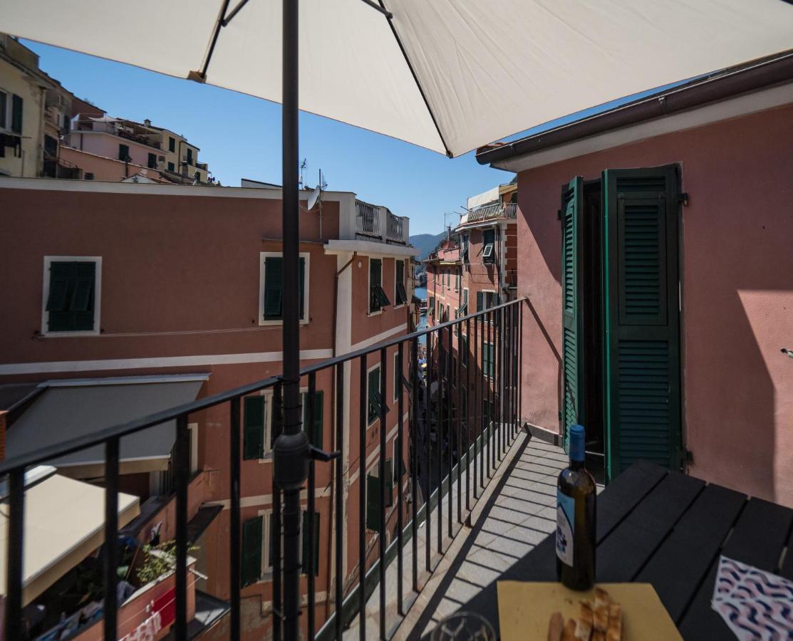 El Nin Apartment With Terrace Vernazza Luaran gambar