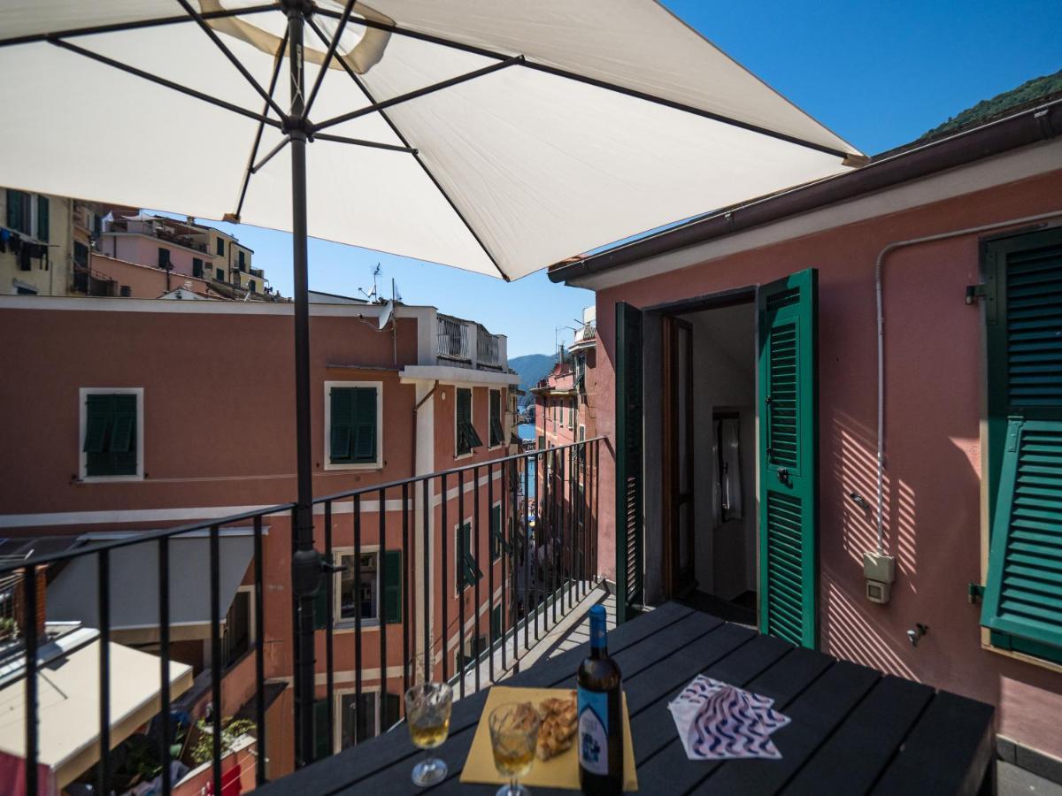 El Nin Apartment With Terrace Vernazza Luaran gambar
